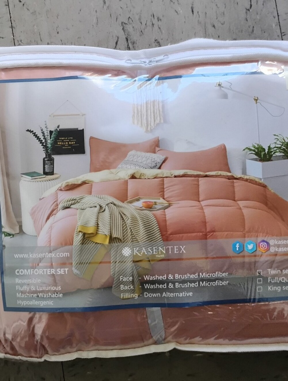 Twin Rose Pink Comforter - Soft Down Alternative Bedding